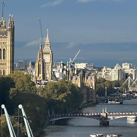 St George Thames Apartment London Bagian luar foto