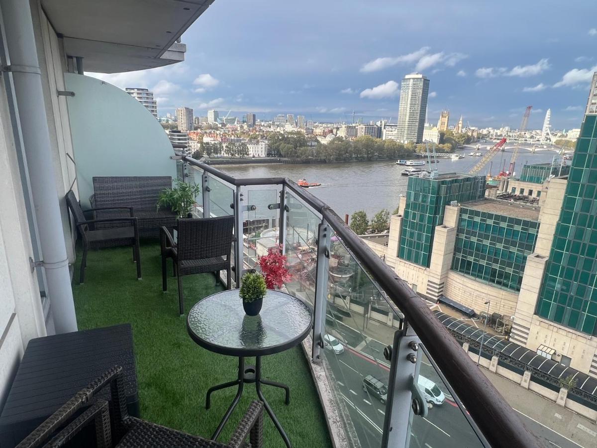 St George Thames Apartment London Bagian luar foto