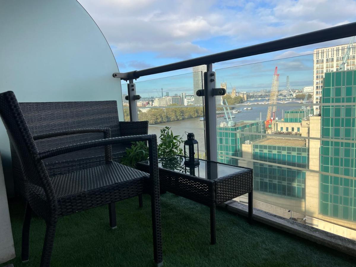 St George Thames Apartment London Bagian luar foto
