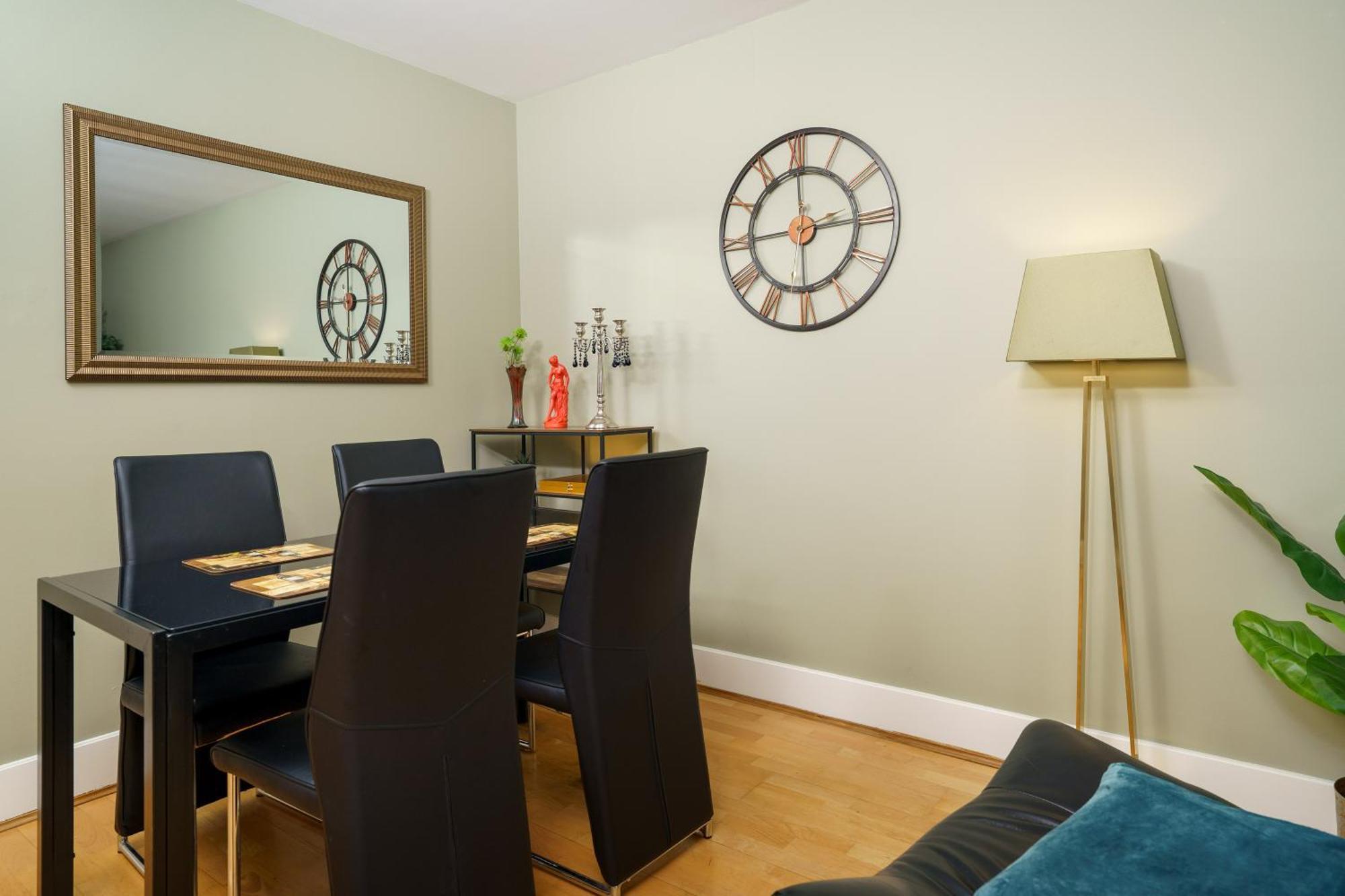 St George Thames Apartment London Bagian luar foto