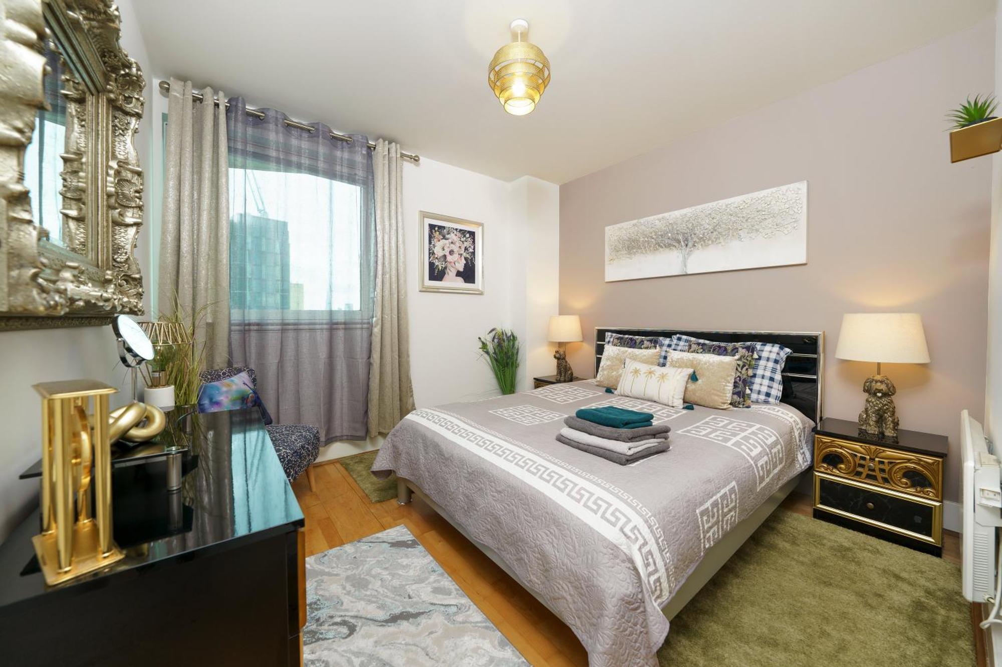 St George Thames Apartment London Bagian luar foto